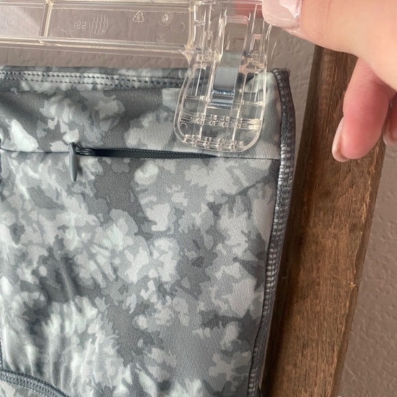 NWT BODY GLOVE women’s biker shorts tie dye - Picture 3 of 6